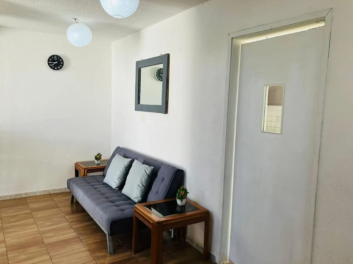 Grupos Y Empresas Hasta 18 Personas 3 Parking Villa Queretaro