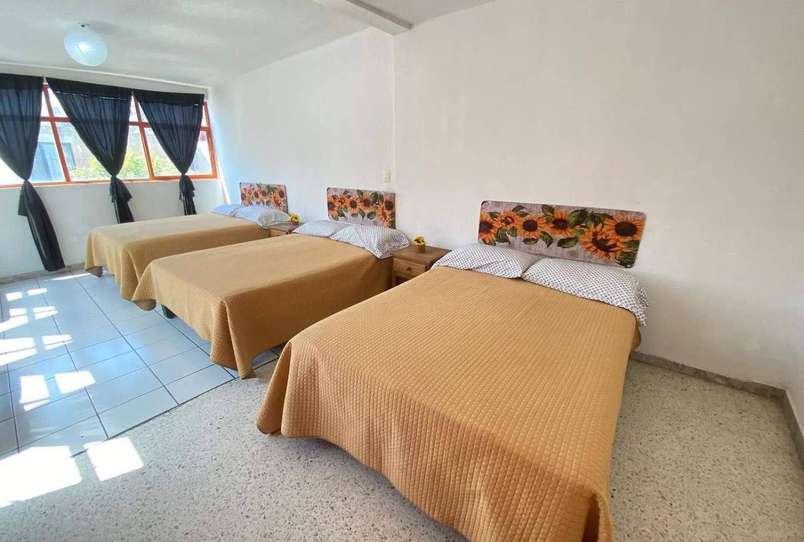 Grupos Y Empresas Hasta 18 Personas 3 Parking Villa Queretaro 0*,  Mexico